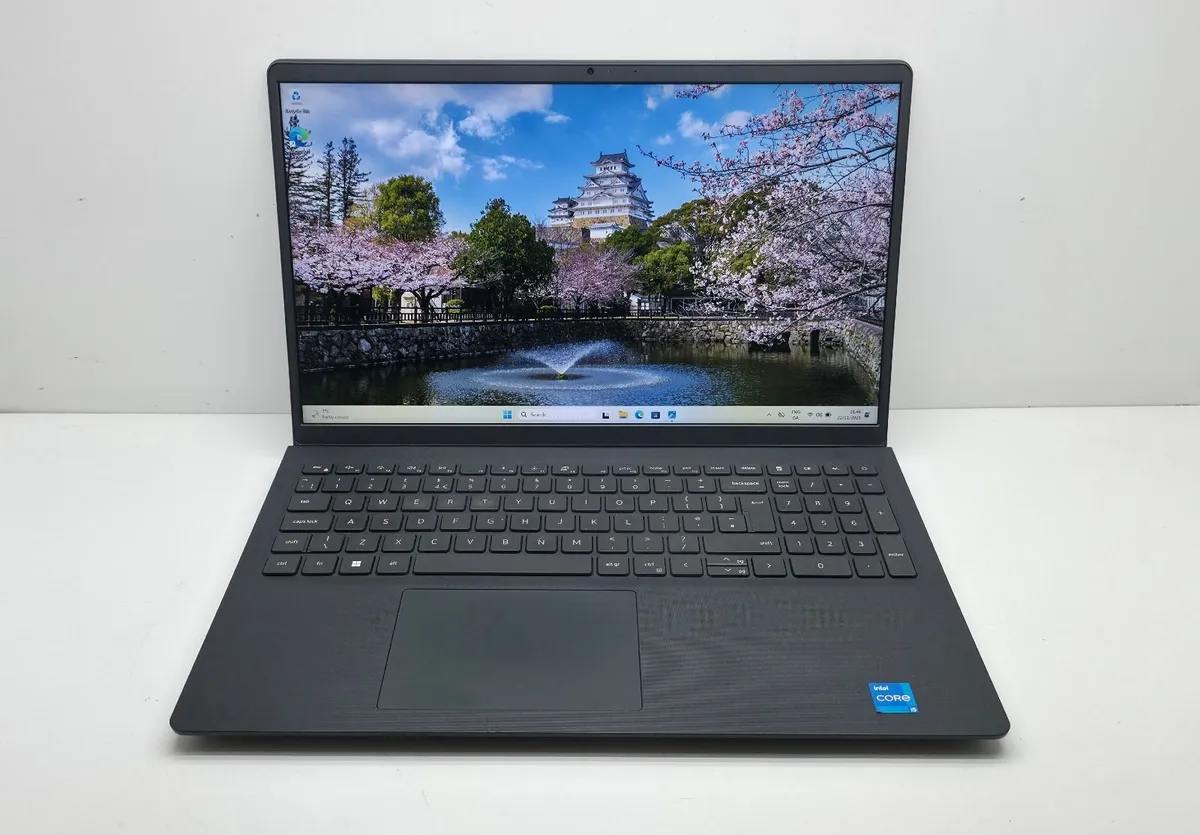 Dell Vostro 3520-i5(12gen)/24GB RAM/1TB SSD Laptop