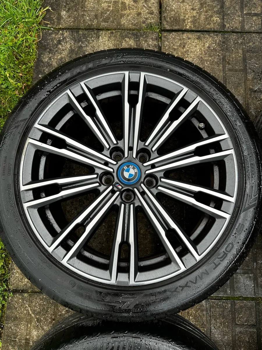 Genuine BMW 18” 790m Alloys - Image 3