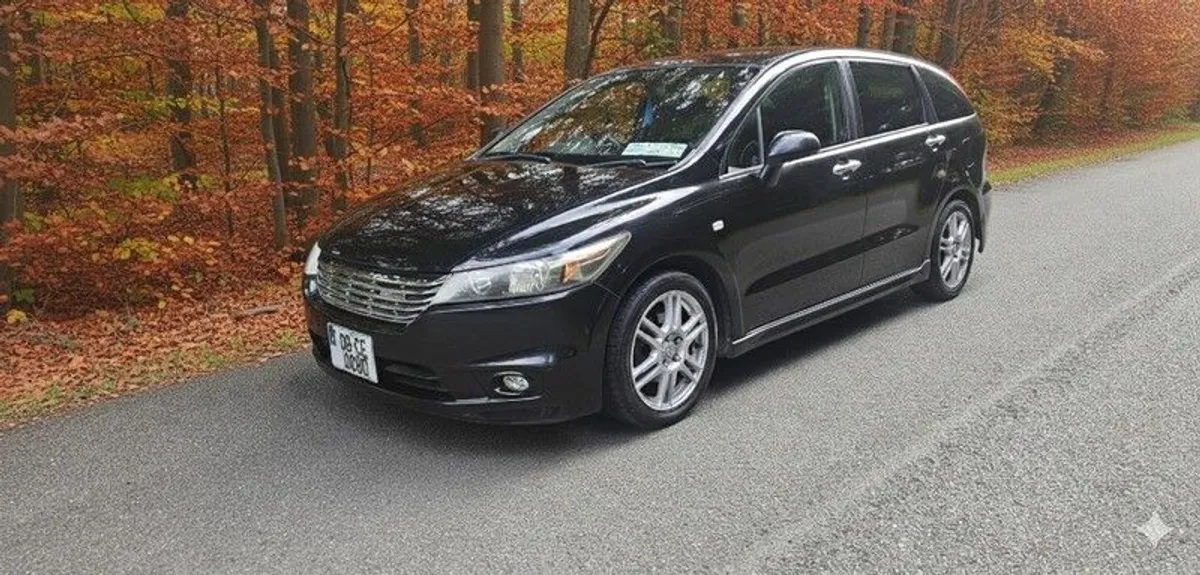 2008 Honda Stream Automatic  7 seats - Image 1