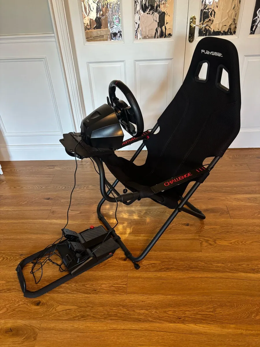 Playseat Challenge with Steering Wheel - Image 1