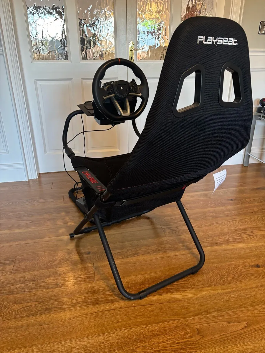 Playseat Challenge with Steering Wheel - Image 2