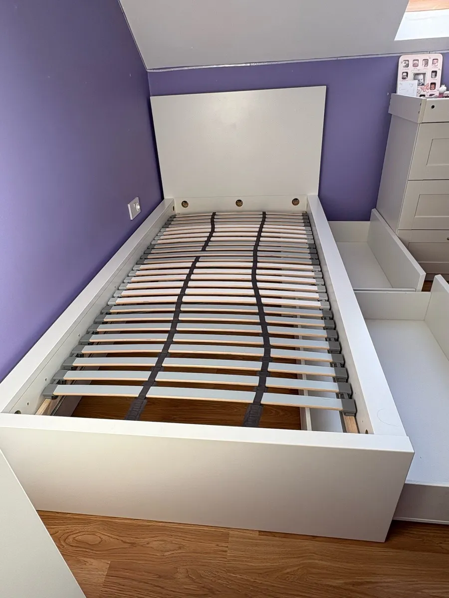 Single Malm bed with 2 storage drawers - Image 1