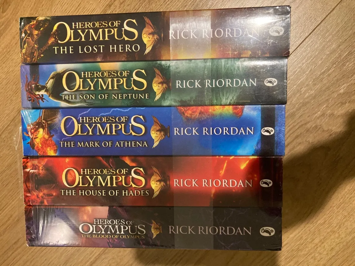 Heroes of Olympus book set (1-5) by Rick Riordan - Image 4