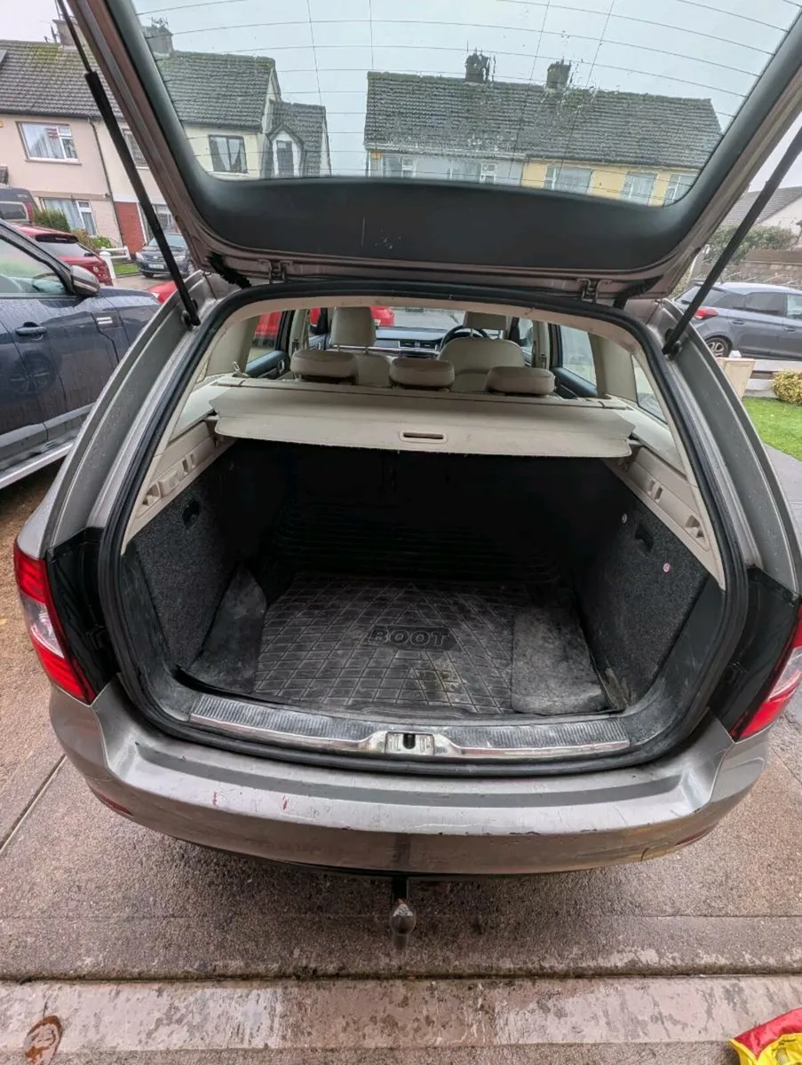 Skoda Superb - Image 4