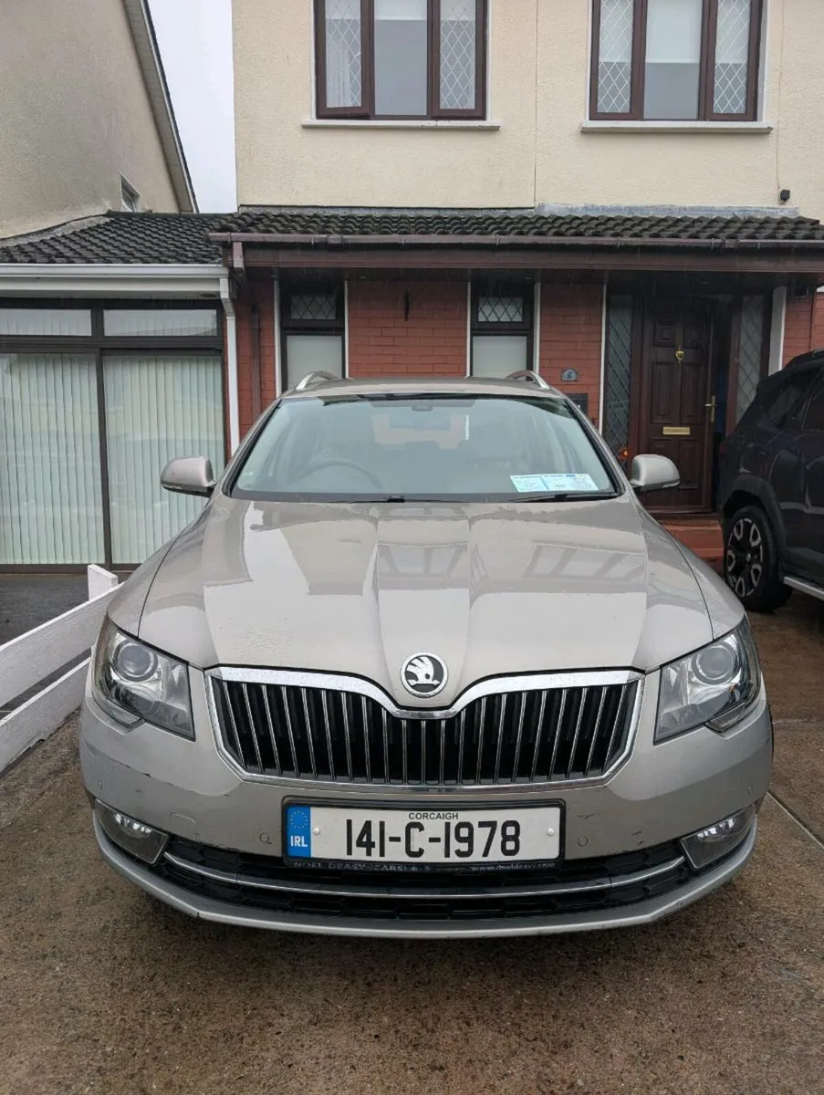 Skoda Superb - Image 1