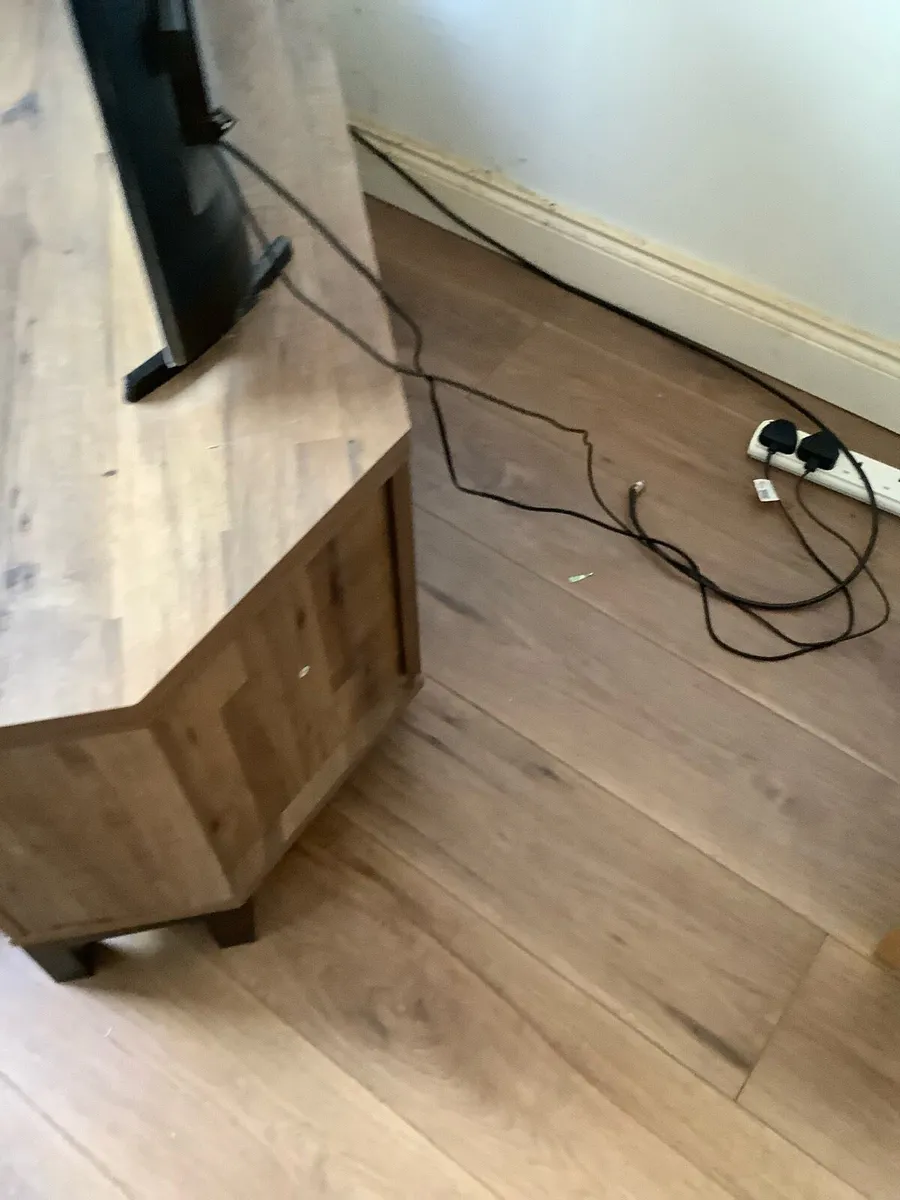 Tv unit - Image 2
