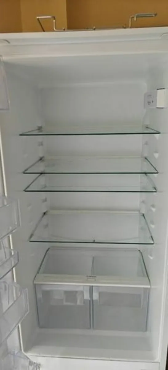 Integrated fridge freezer Electrolux 70/30 - Image 2