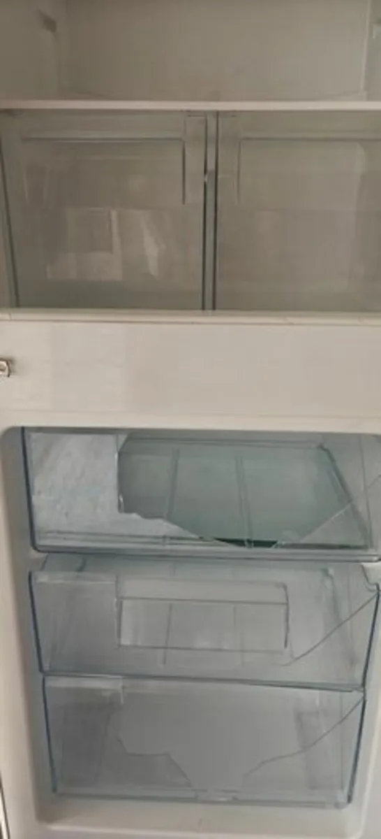 Integrated fridge freezer Electrolux 70/30 - Image 4