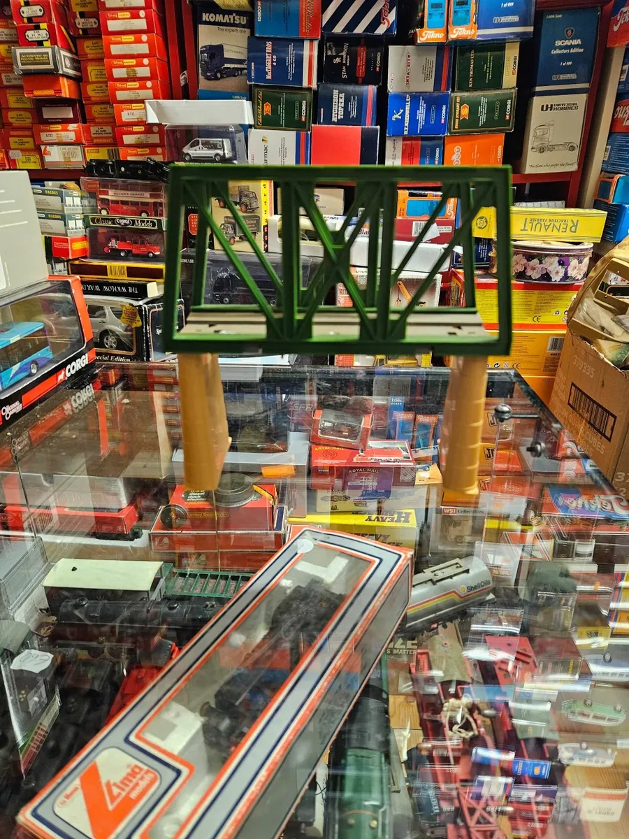 Hornby OO Gauge Bridge - Image 2