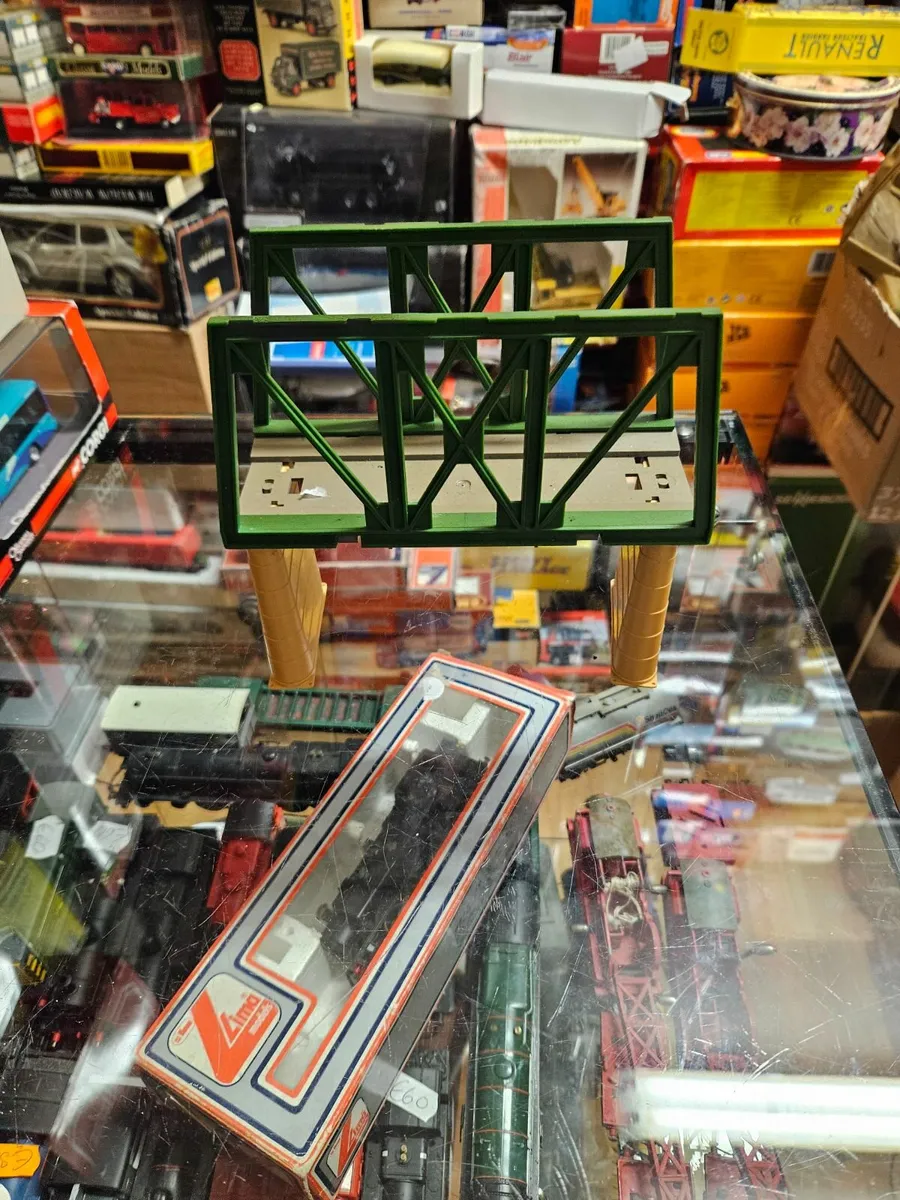Hornby OO Gauge Bridge - Image 3
