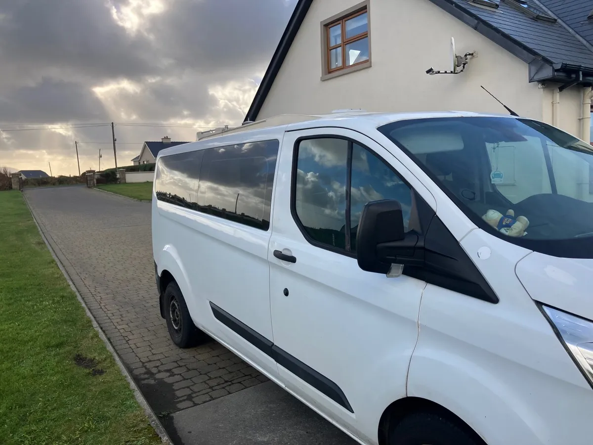 9 seater - Ford Transit Custom 2014 - Image 4