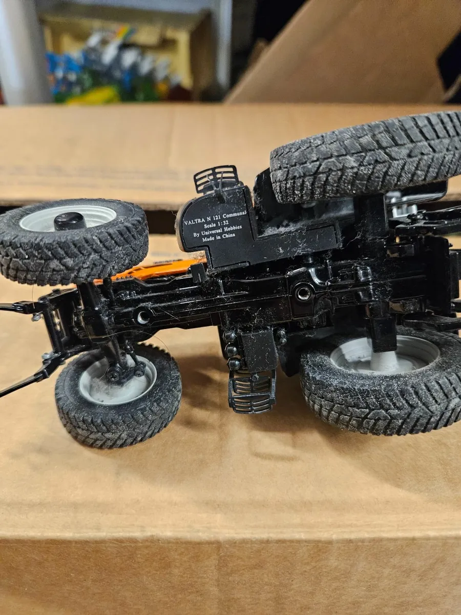 Britains Universal Hobbies Valtra Tractor - Image 3