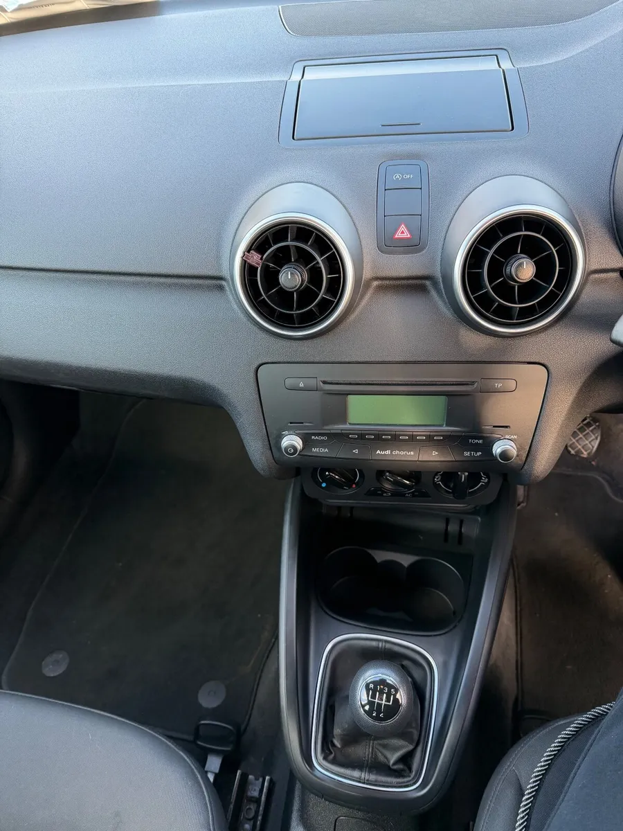 Audi A1 2011 - Image 3