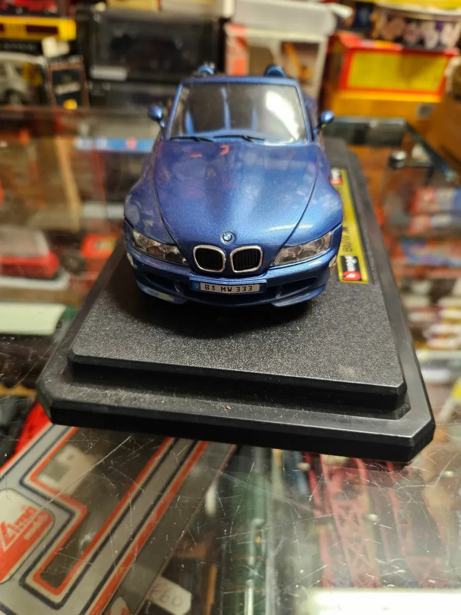 Corgi Burago BMW 1:24 - Image 1