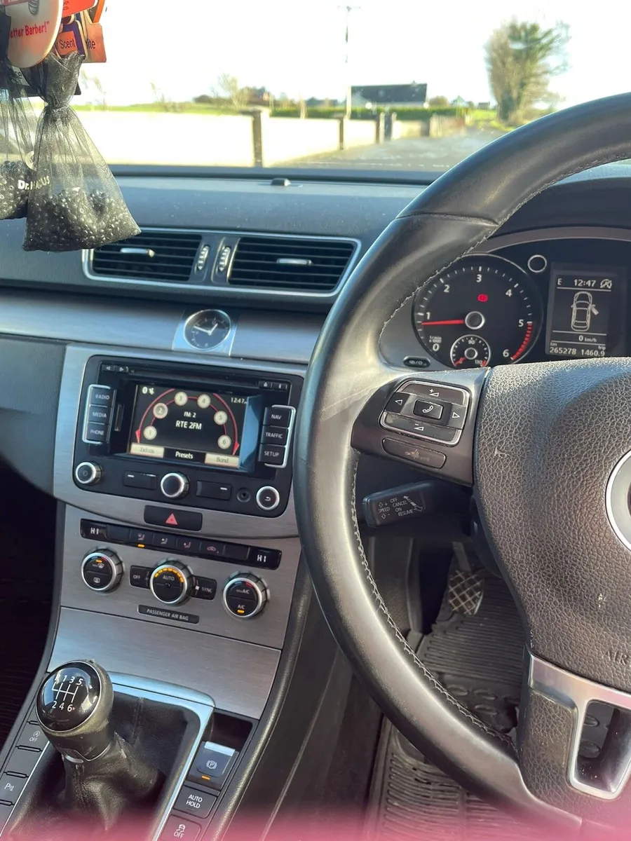 2013 Passat - Image 4