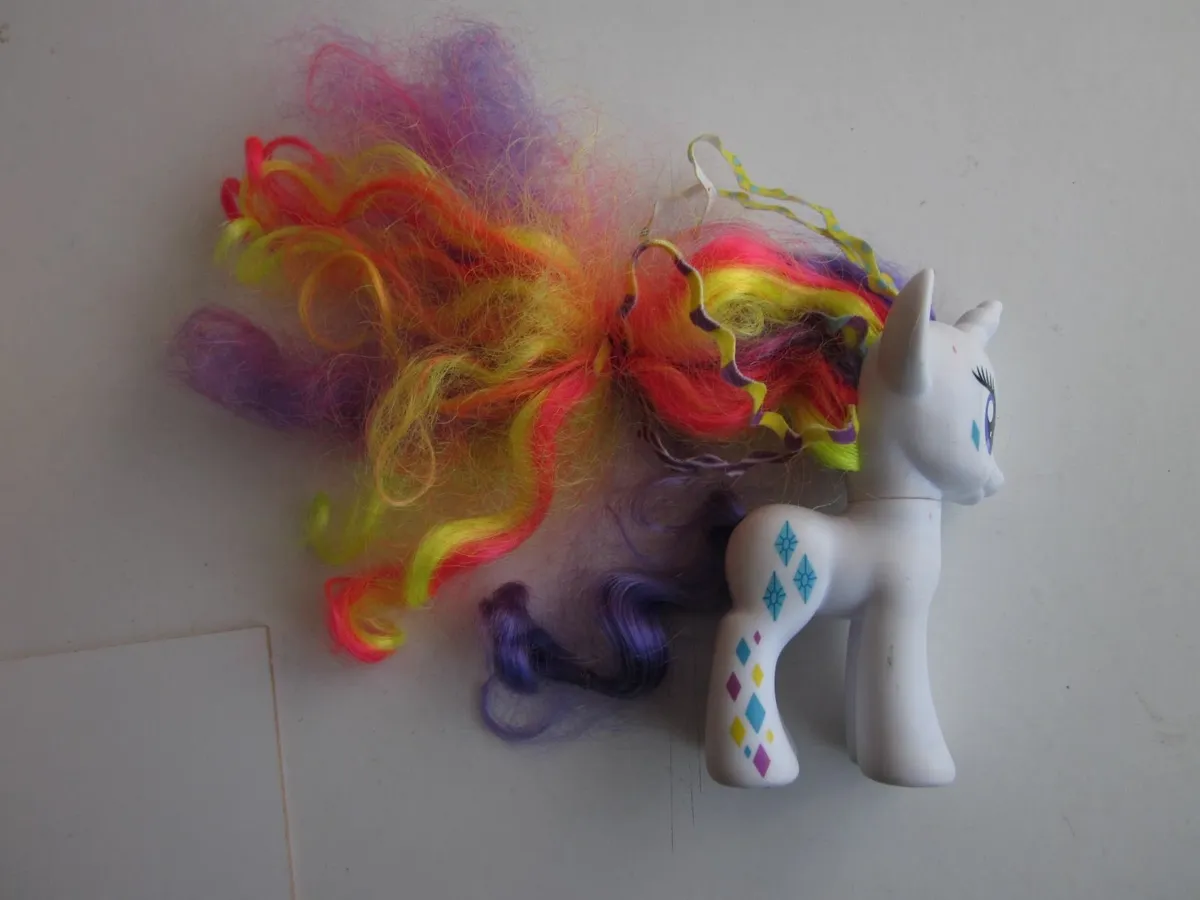 Hasbro My Little Pony Rarity Unicorn 5.5" 2010 Fig - Image 2