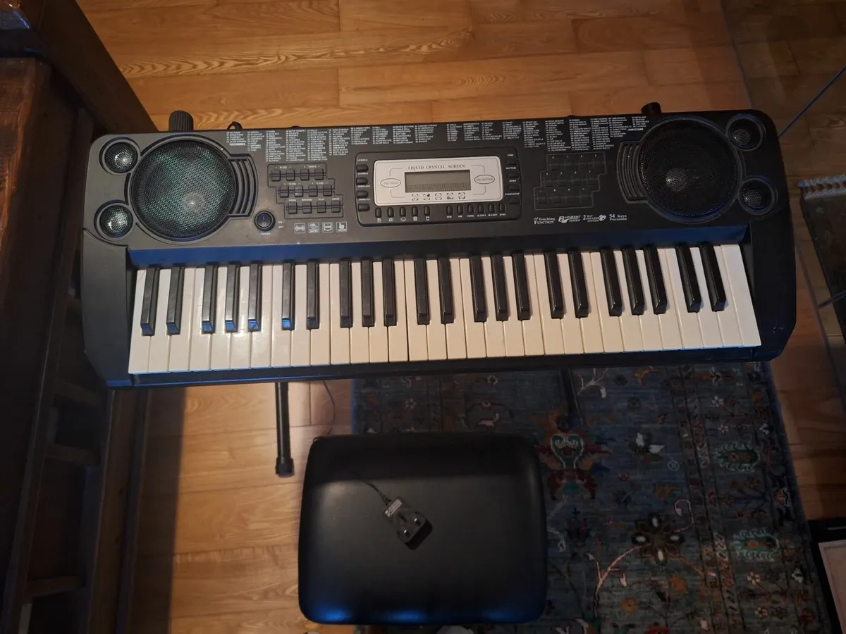 Electronic keyboard, stand and stool