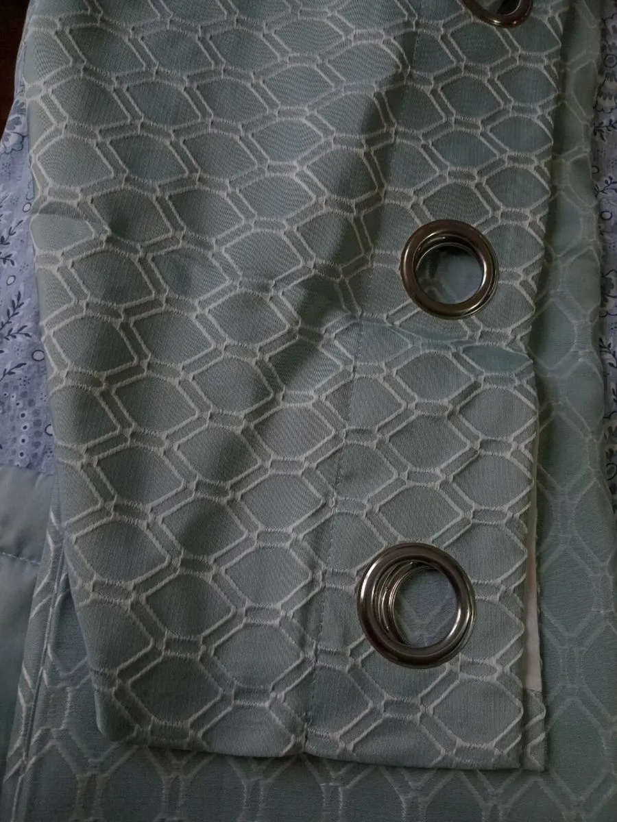 Curtains 90"x90" Brand New - Image 3