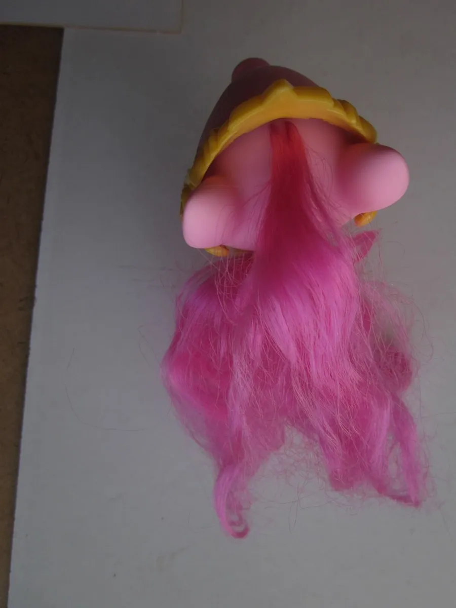 Hasbro My Little Pony Pinkie Pie withYellow attire - Image 3