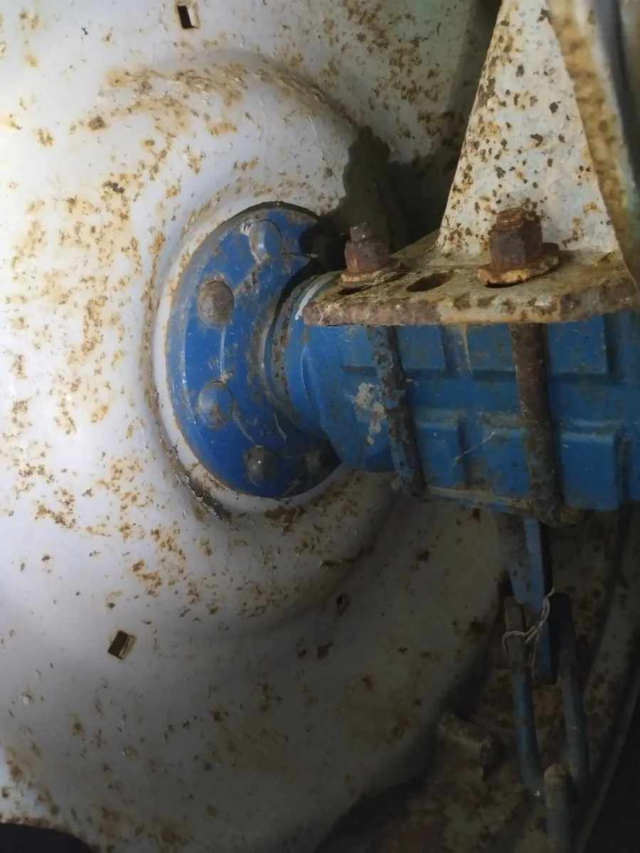 FORD 4600 €6450  on 085/2555393 - Image 3