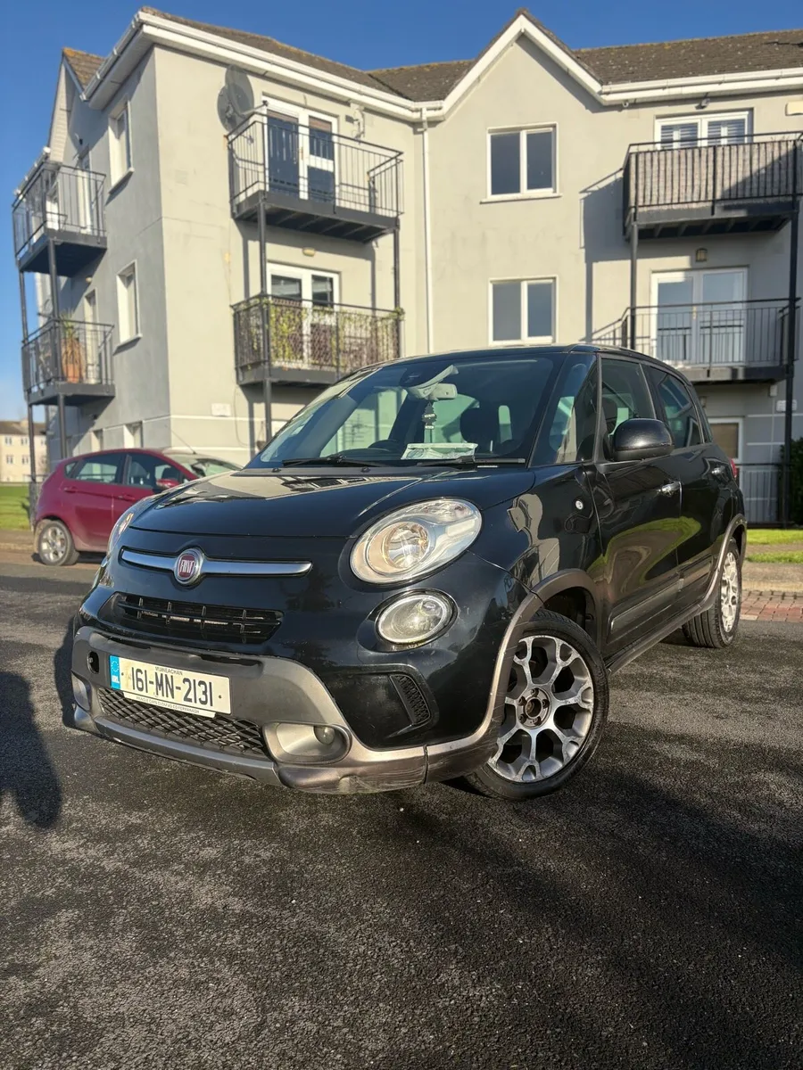 Fiat 500L - Image 2