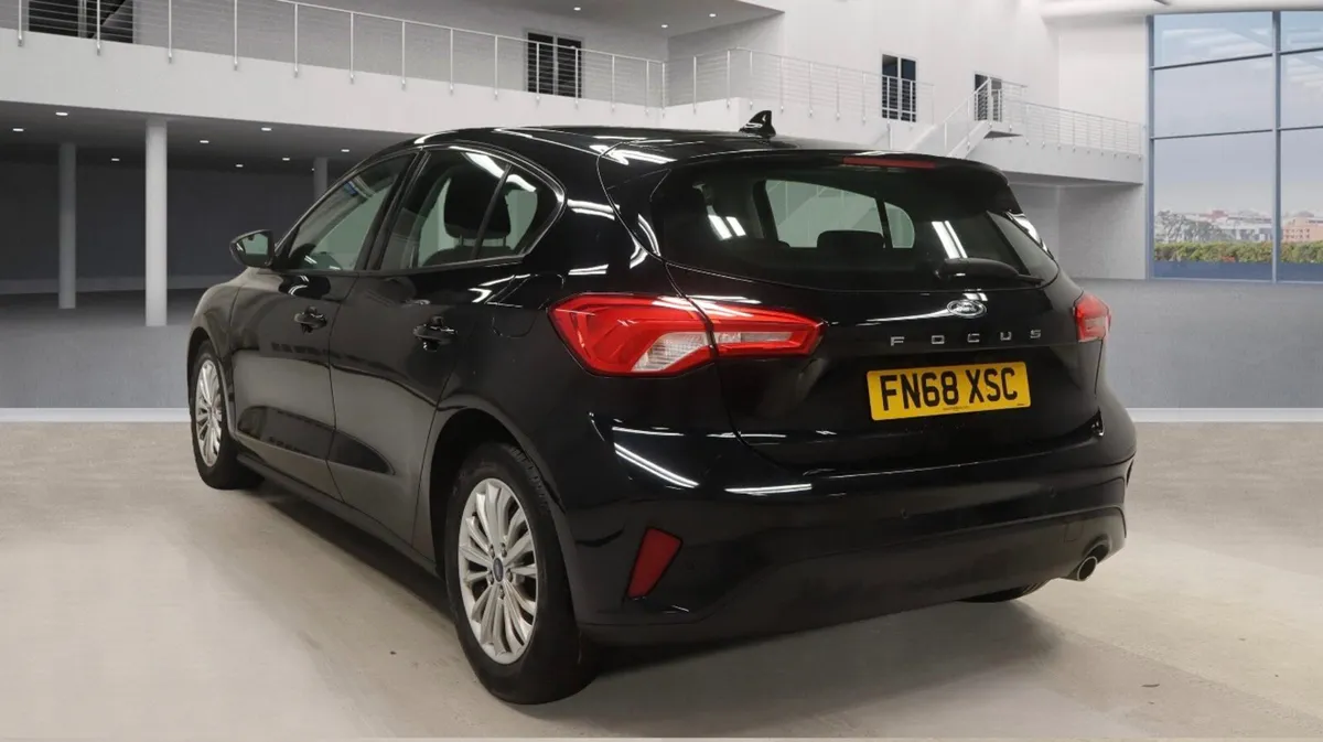 182 Ford Focus titanium vrt included in price - Image 3