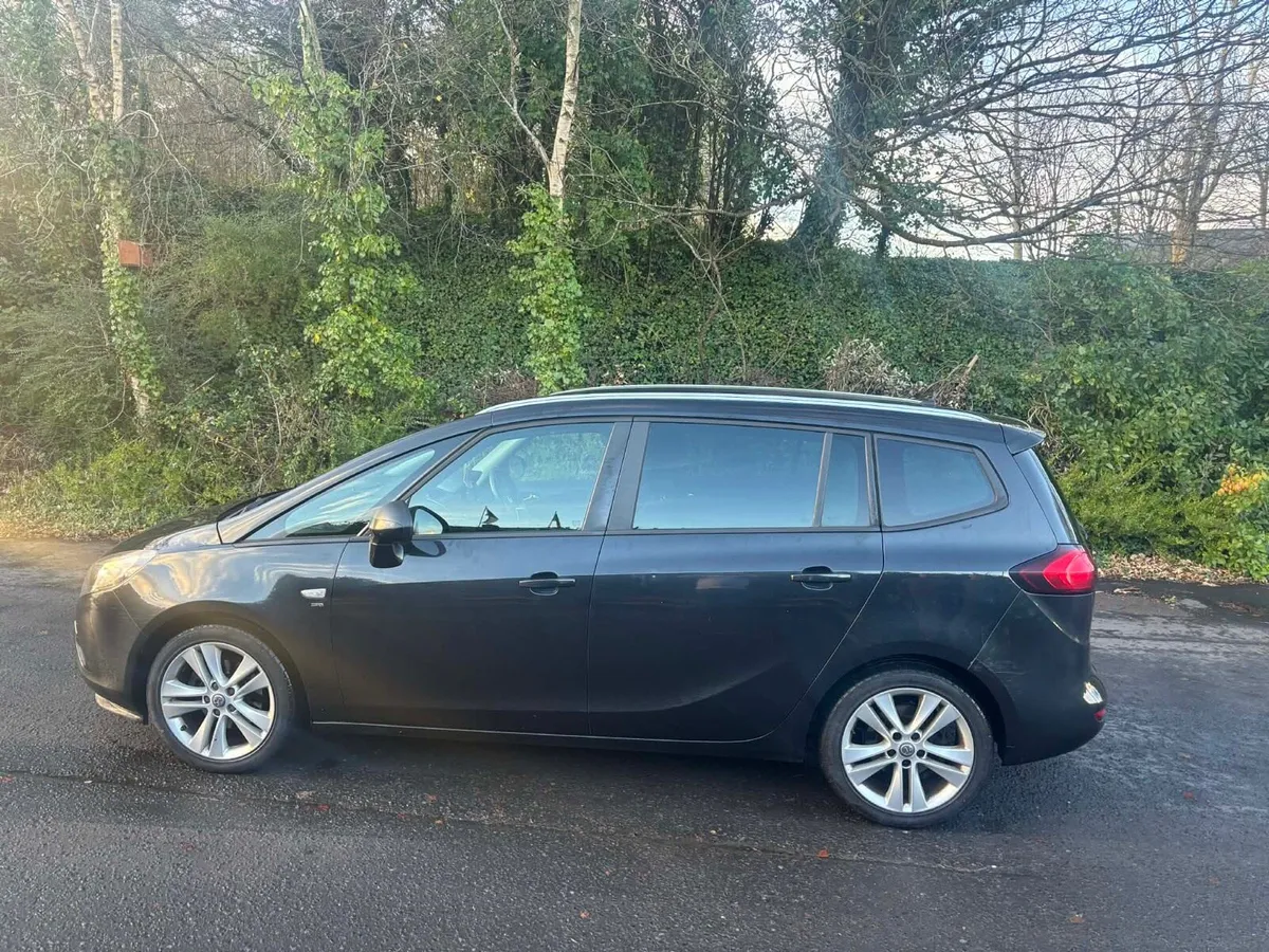 2015 (152) Vauxhall Zafira 2.0 SRI - Image 4