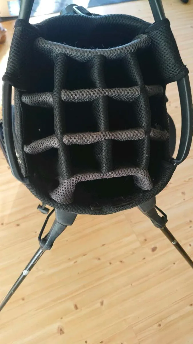 Cleveland Carry Golf Bag - Image 2