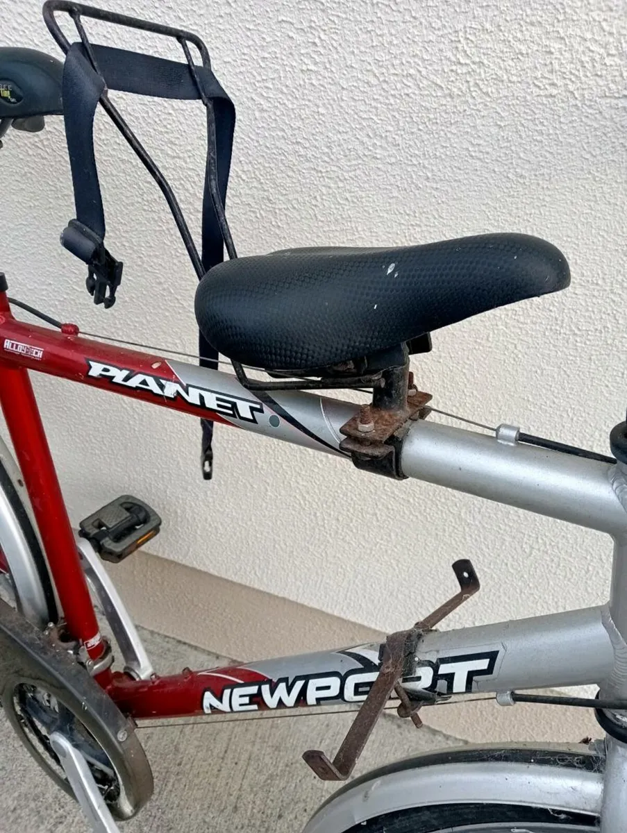 Child bike seat - Image 1