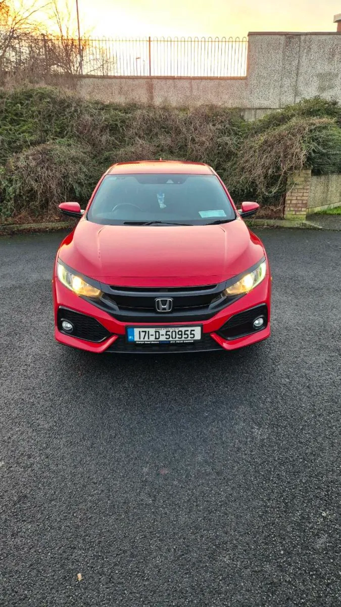 HONDA CIVIC 2017 1.0 VTEC TURBO SR 5DR NCT May2027 - Image 3