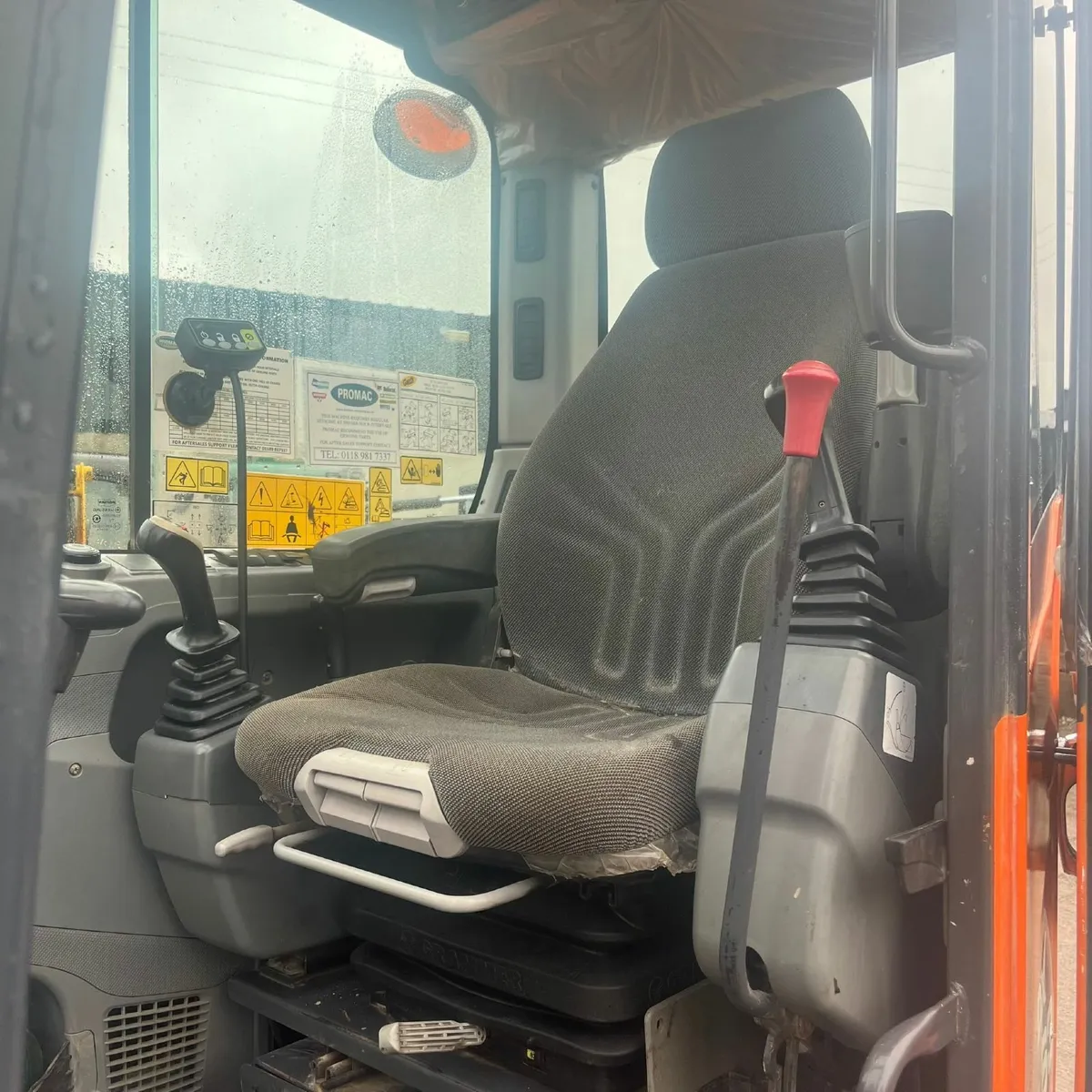 DOOSAN DX 63 - Image 2