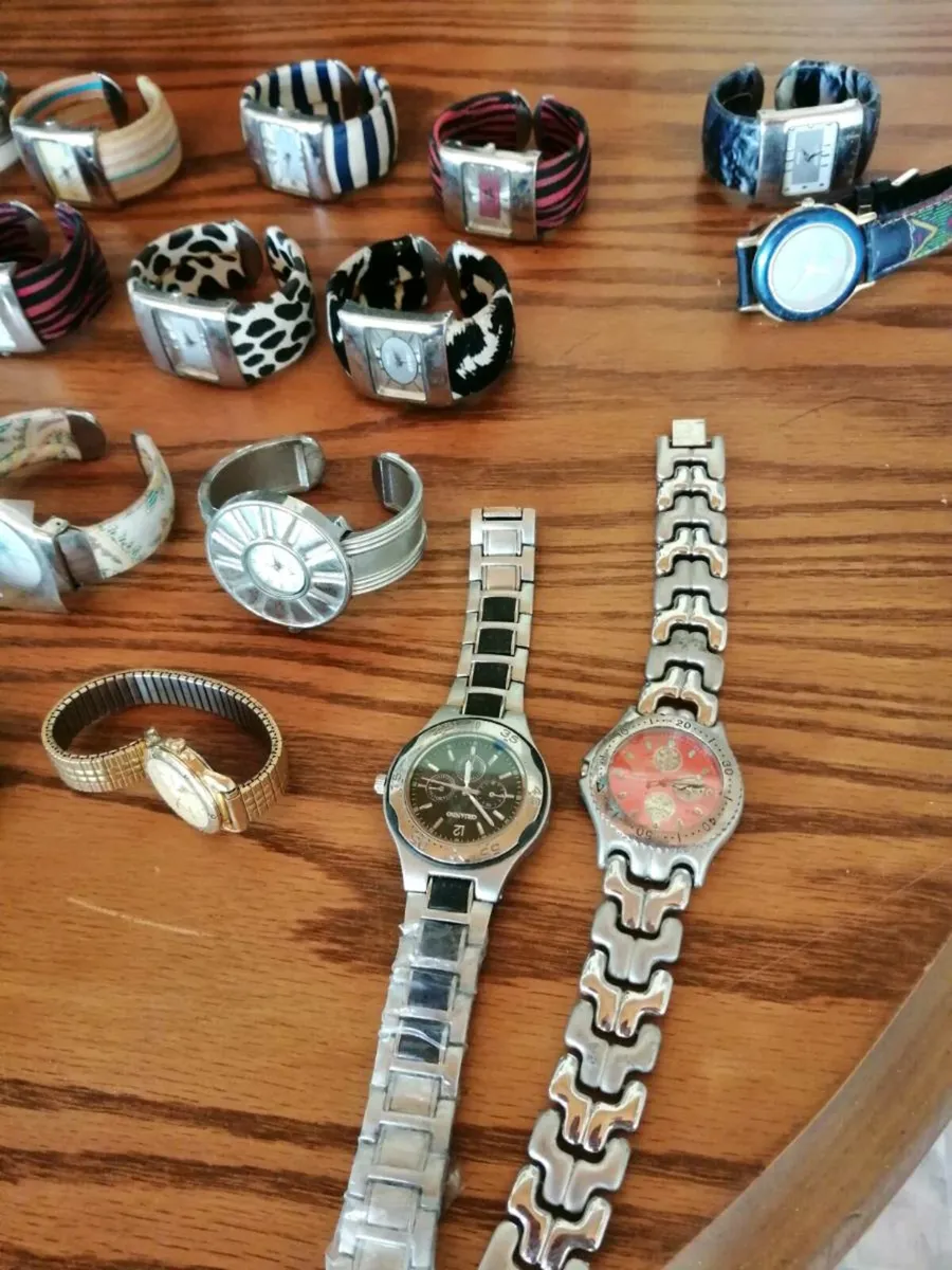 Watches shop clearence - Image 2