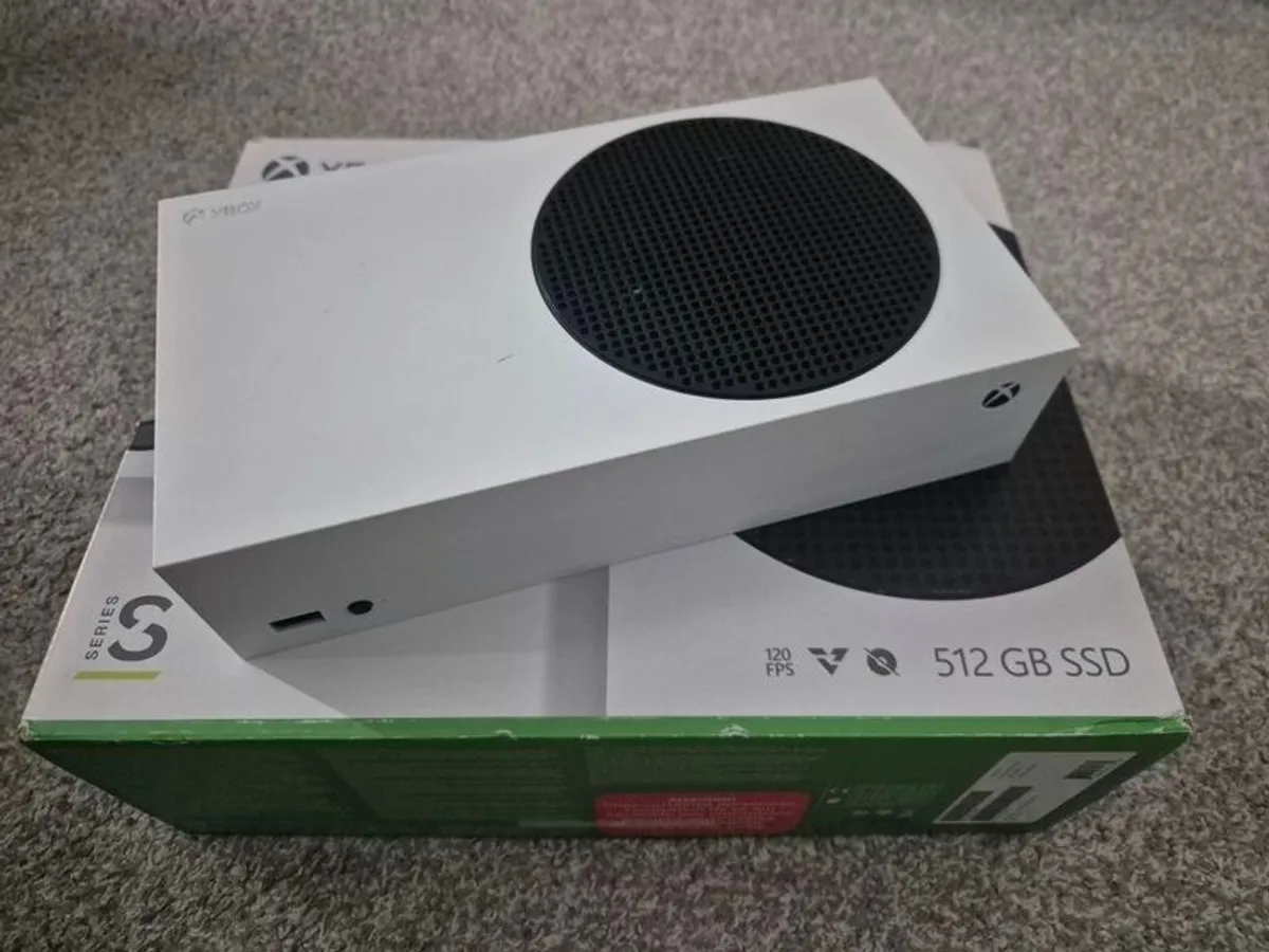 Xbox Series  S  Black Friday Bundle - Image 2