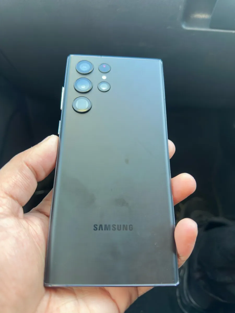 Samsung S22 ULTRA UNLOCKED - Image 1