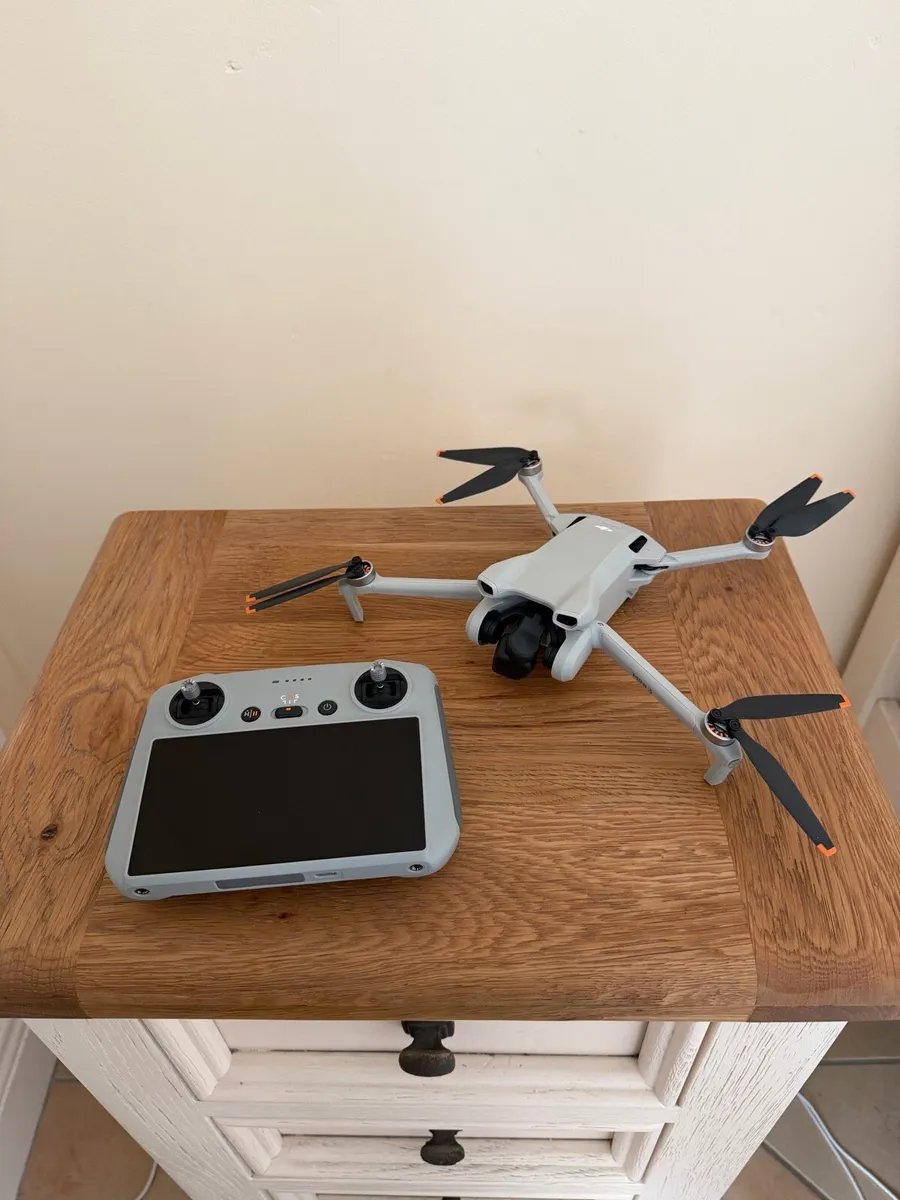 DJI Mini 3 (DJI RC) / Almost New - Image 1