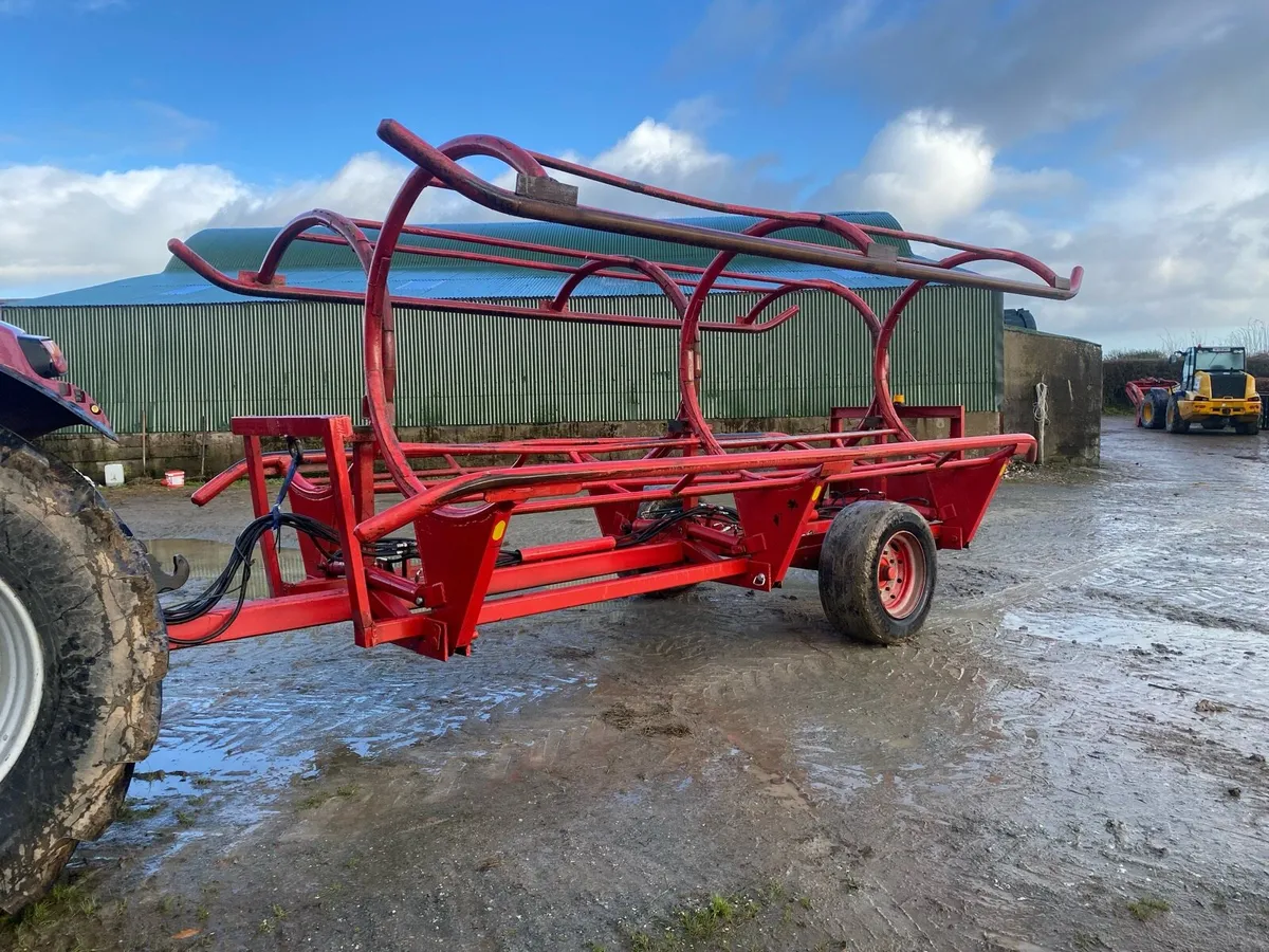 8 bale keltec - Image 1