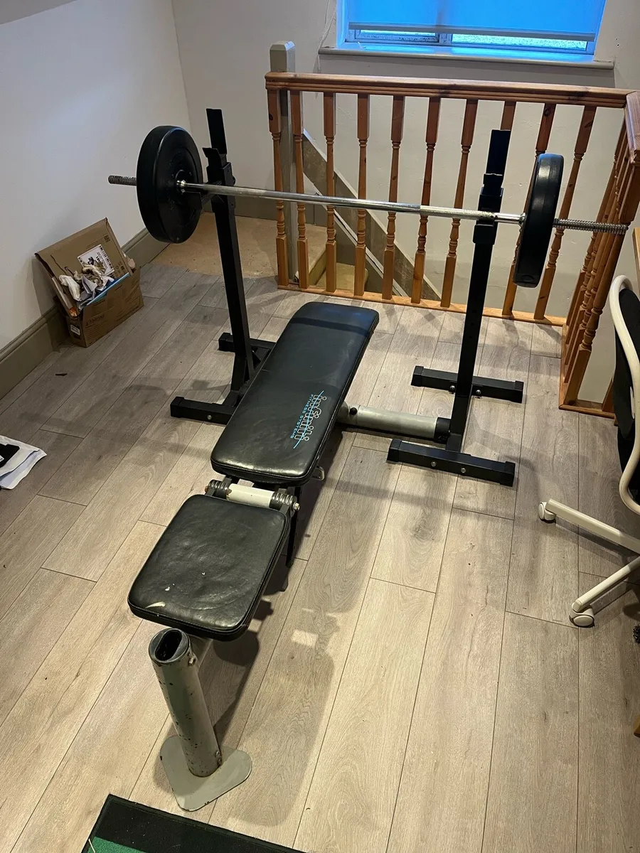 Bench / squat rack with barbell - Image 1