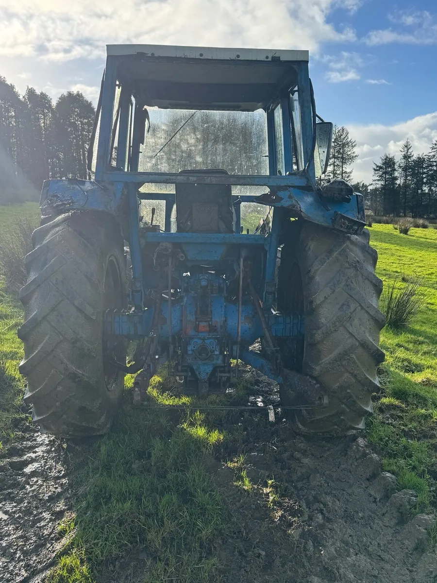 Ford 4610 4wheel drive - Image 3