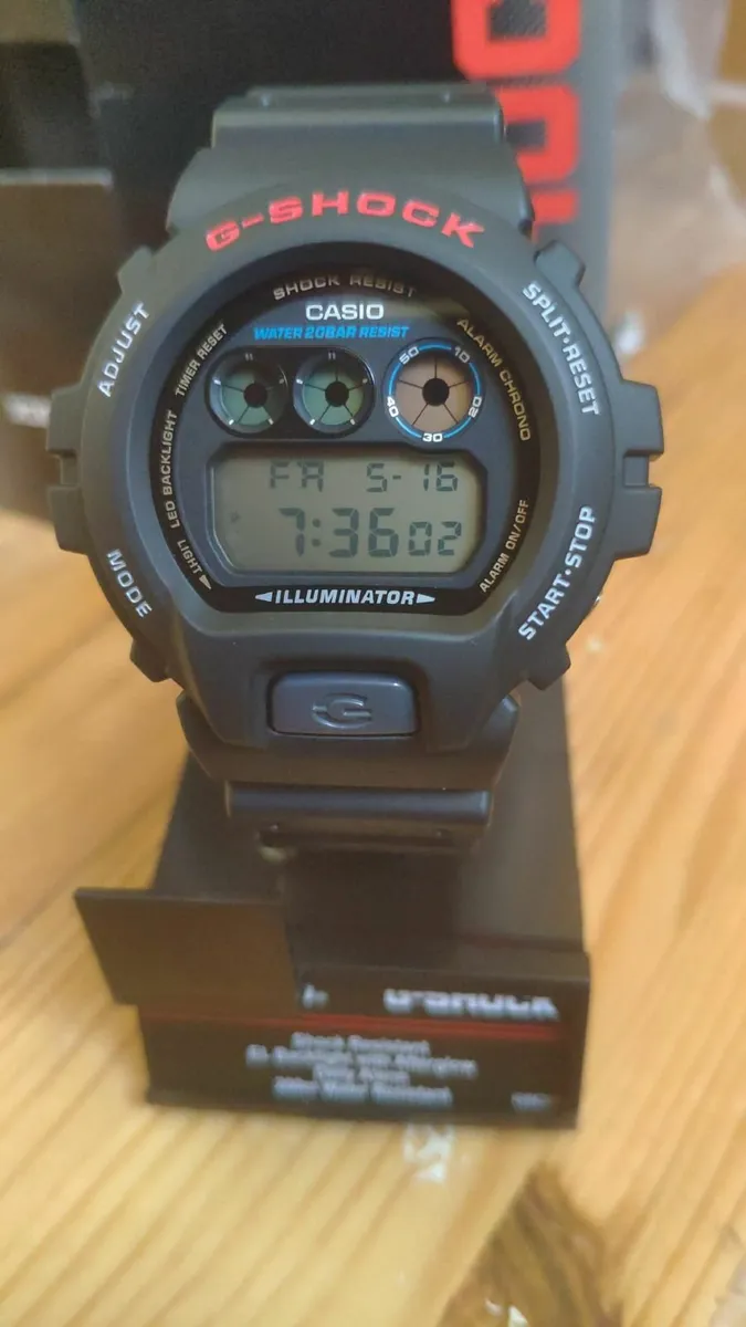 NEW Casio Men's G-Shock DW6900-1V Sport Watch - Image 1