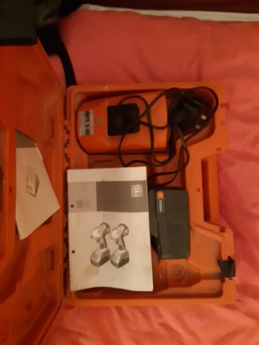 Fein Battery & Charger - Image 1