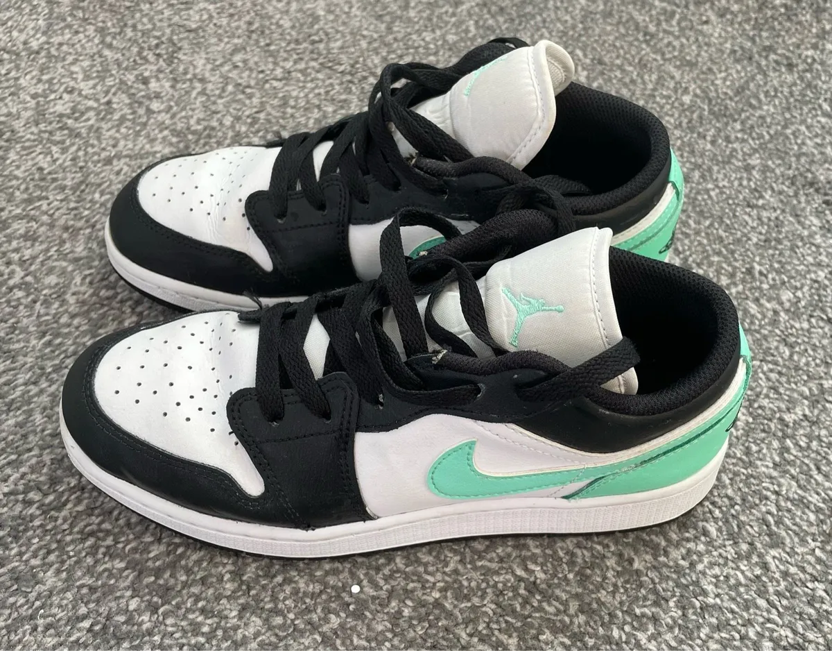 Jordan Air low junior trainers - Image 1