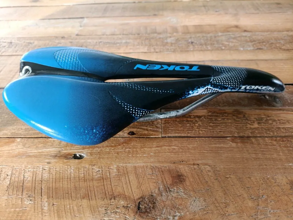 Lightweight bike saddle - Image 1