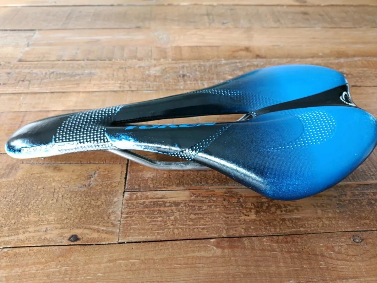 Lightweight bike saddle - Image 4