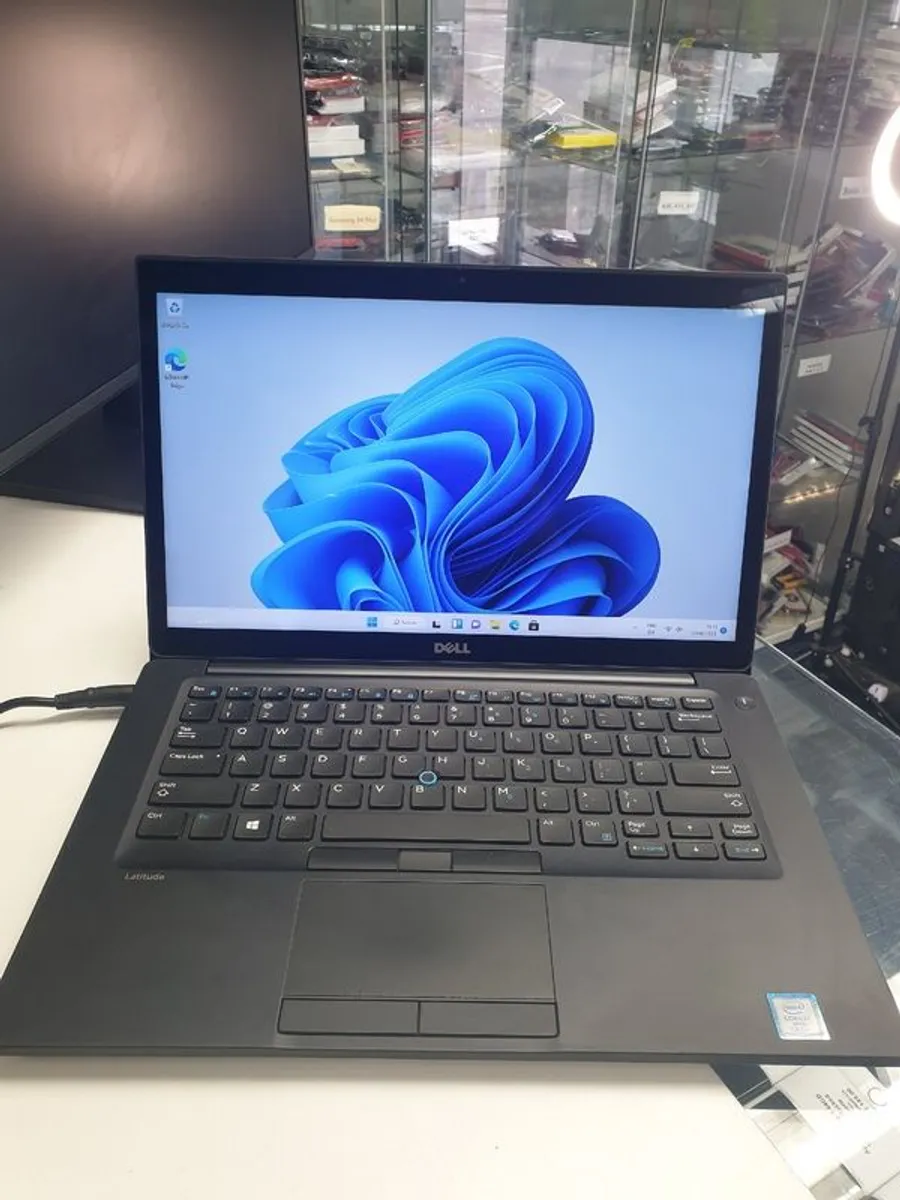 Dell Latitude 7480 Laptop 14" i7 7600U (7th Gen) 2.80GHZ 8GB 256GB Windows 11 Pro / TOUCH SCREEN (No Battery) - Image 1