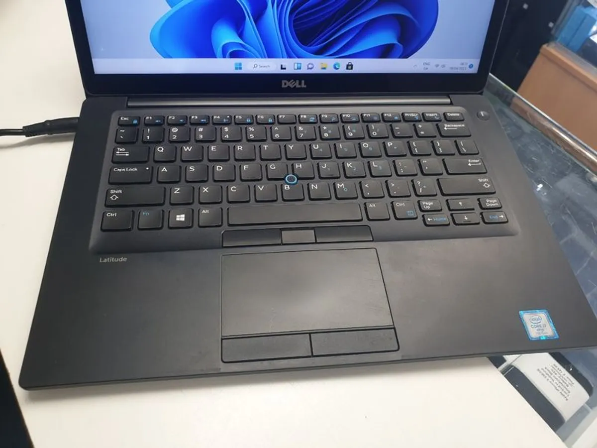 Dell Latitude 7480 Laptop 14" i7 7600U (7th Gen) 2.80GHZ 8GB 256GB Windows 11 Pro / TOUCH SCREEN (No Battery) - Image 2