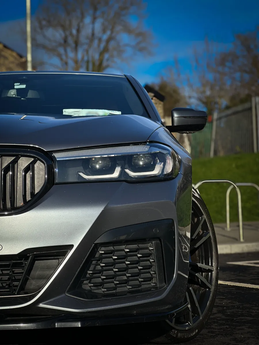 BMW 5-Series 2020 - Image 3