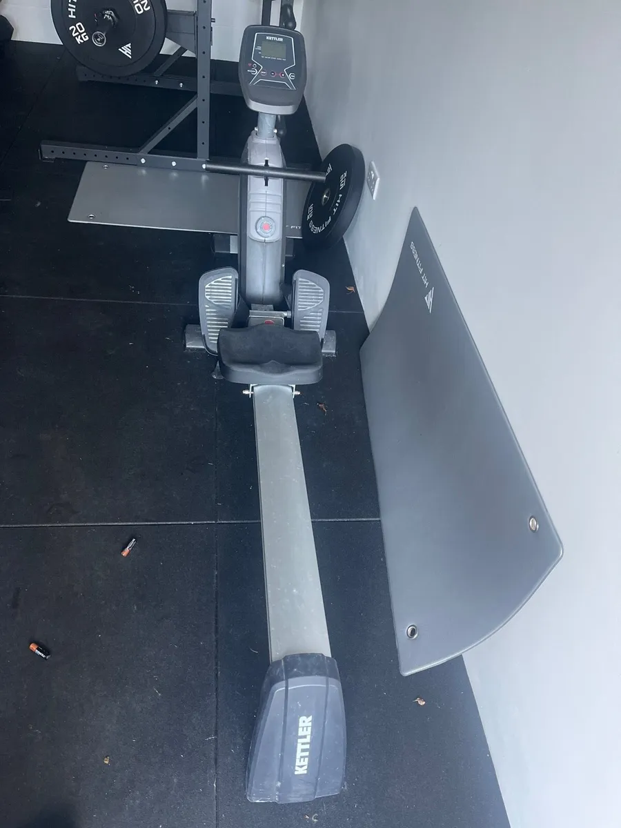 Rowing Machine - Image 1