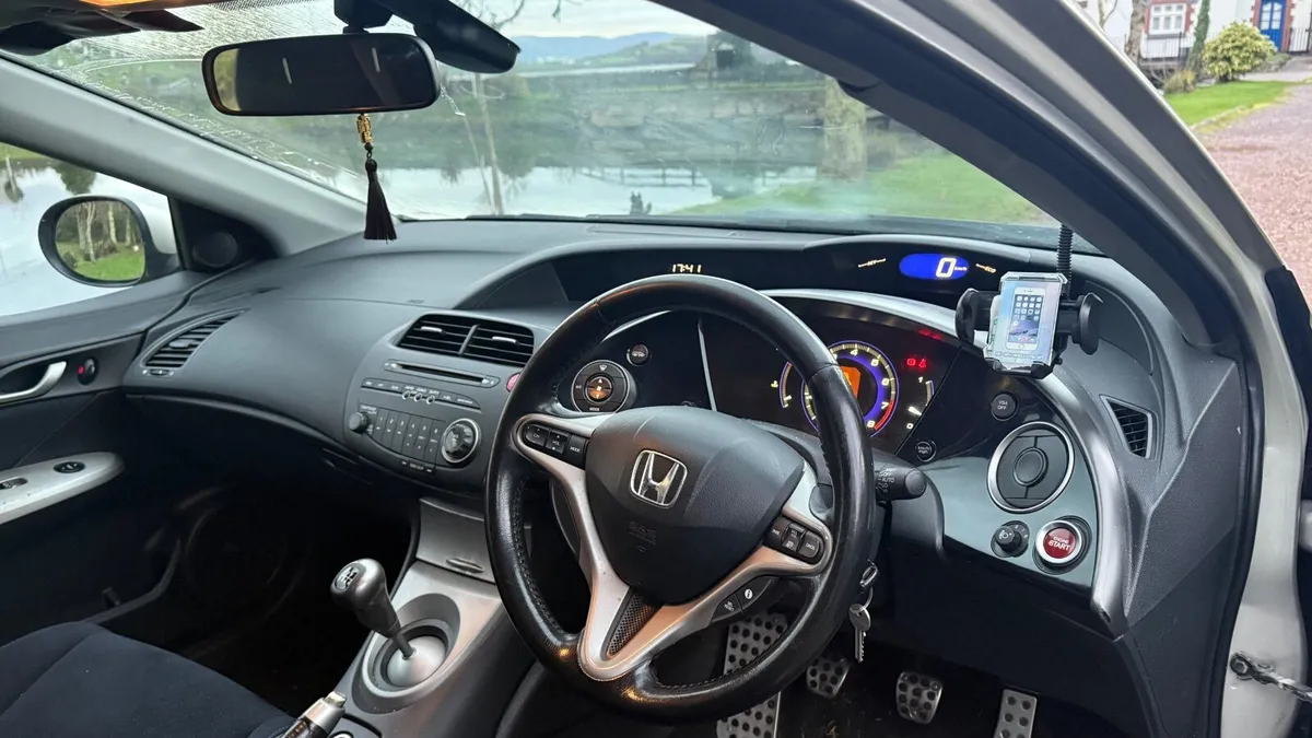 Honda Civic 2007 - Image 2