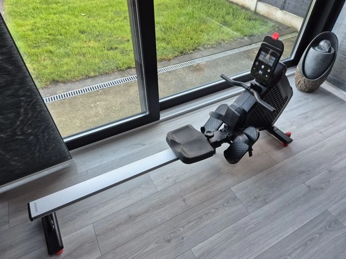 Rowing machine - Image 1