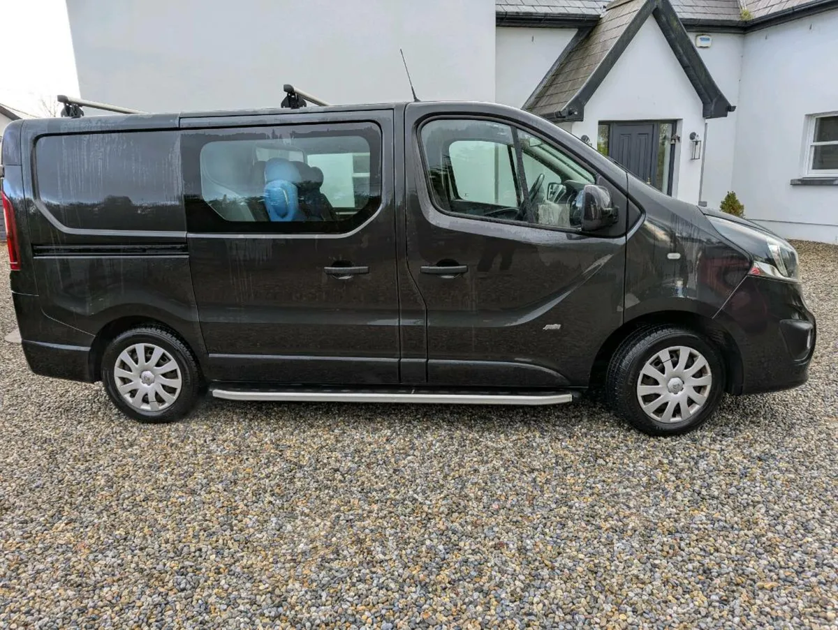 Opel vivaro CrewCab - Image 1